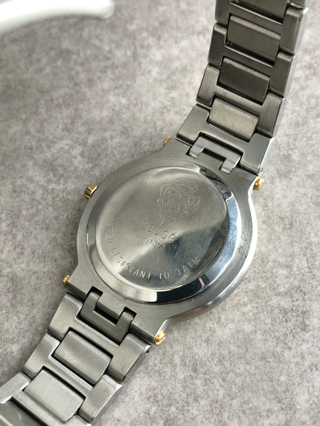 GUCCI グッチ 腕時計 シルバー×ゴールド GG ステンレススチール クウォーツ 9000G vintage ヴィンテージ オールド gmtubj
