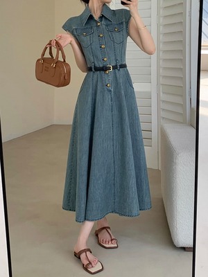sleeveless denim dress.3248