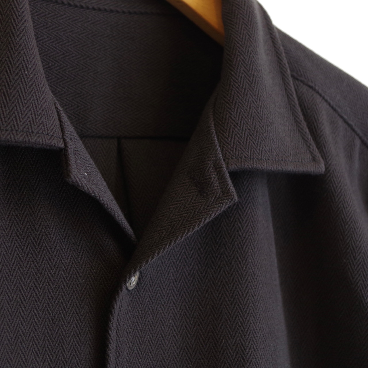 E R A.  HOMMA HERRINGBONE ERA.SHIRTS