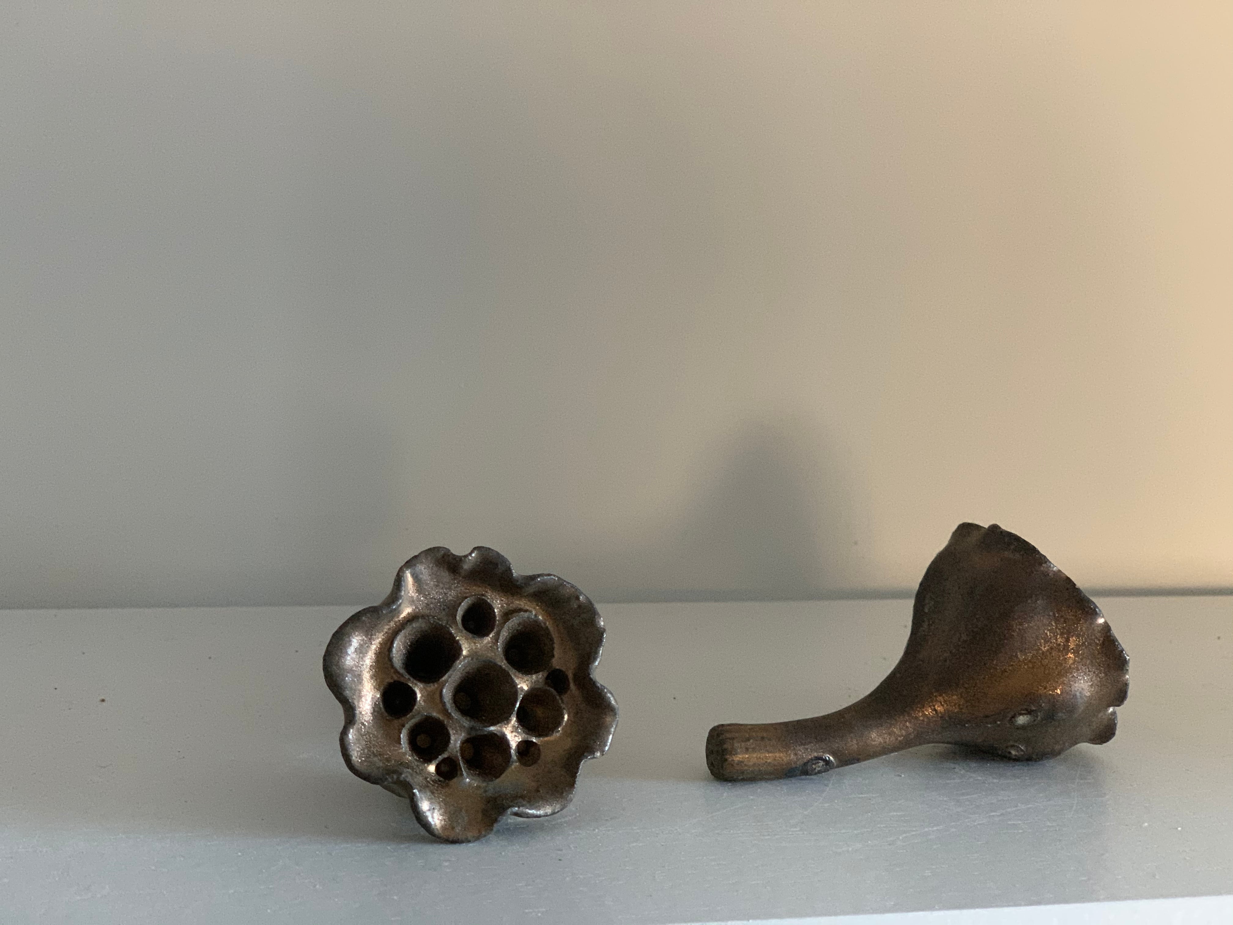 ハス箸置き(鉄錆)