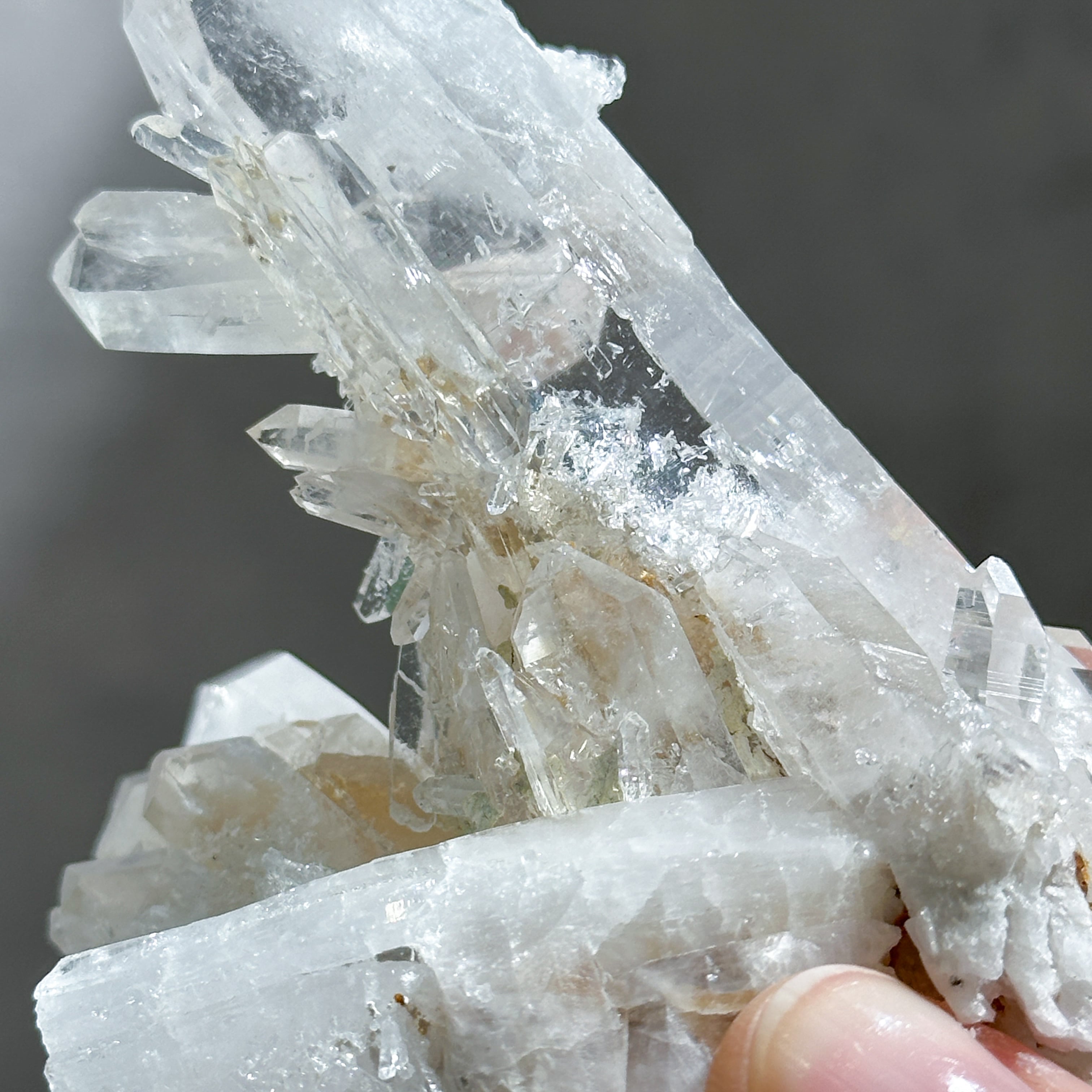 219 1.3キロ 水晶クラスター 大