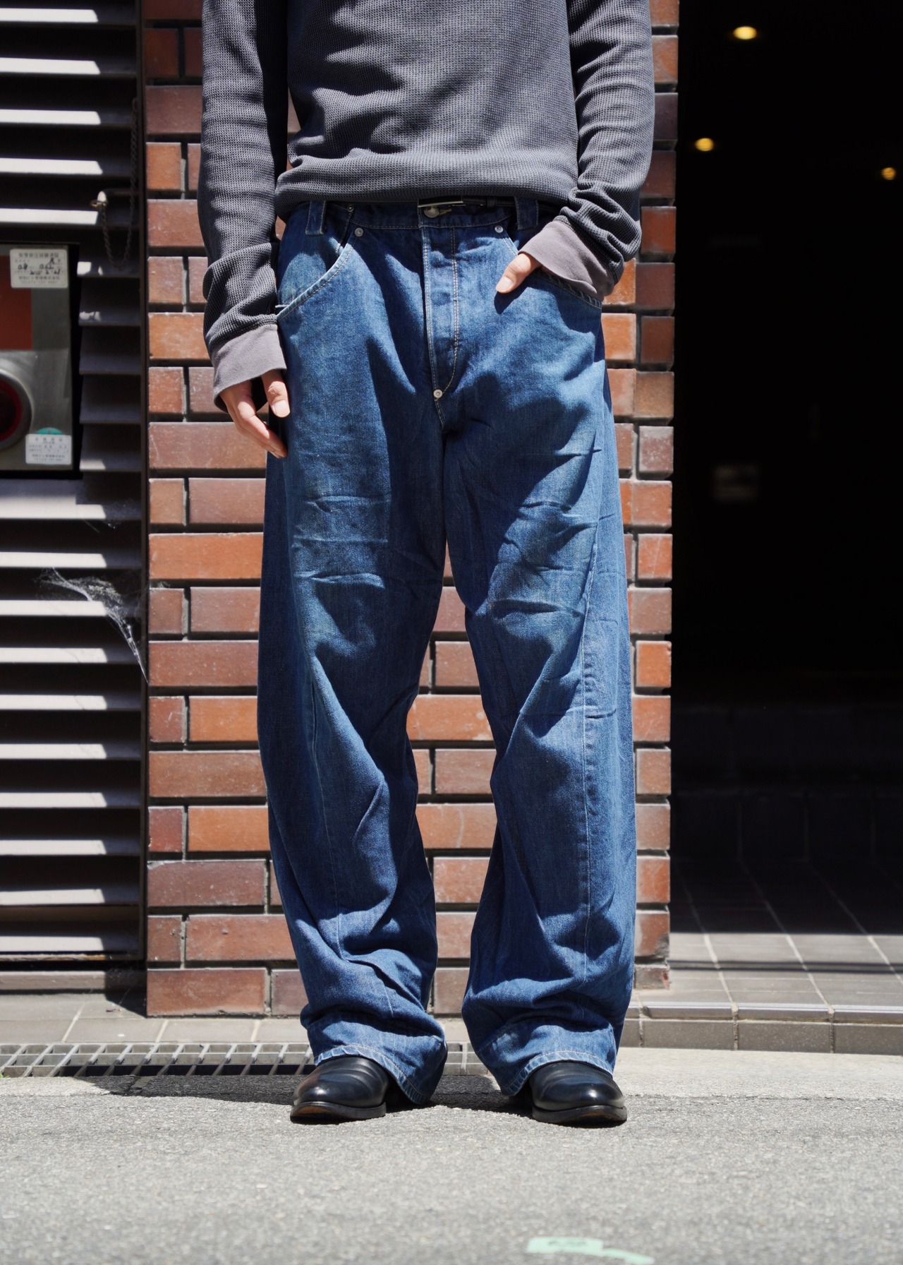 Euro Levi's ENGINEERED JEANS LOOSE draping jeans