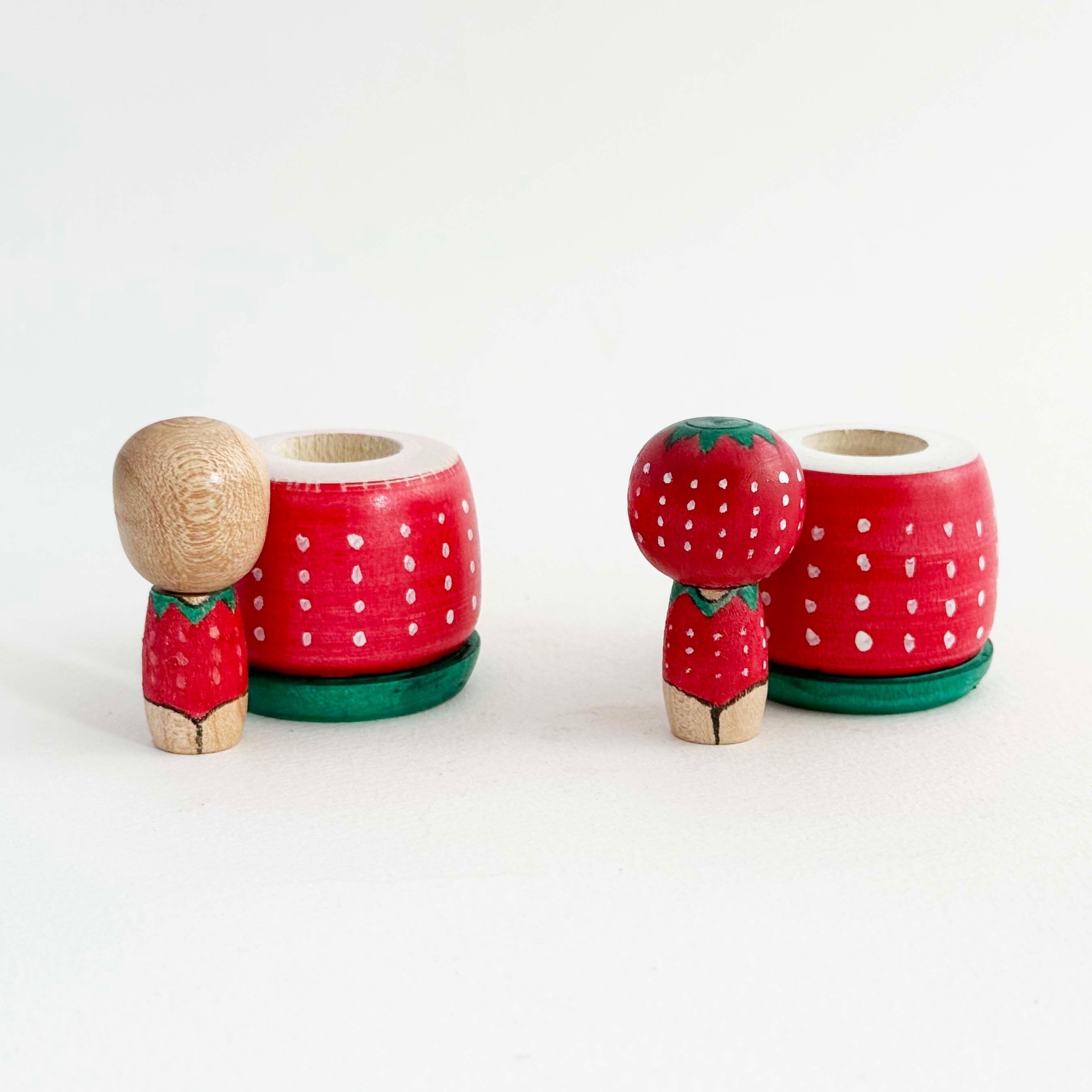 イチゴこけし（土湯系 / 西山敏彦工人）