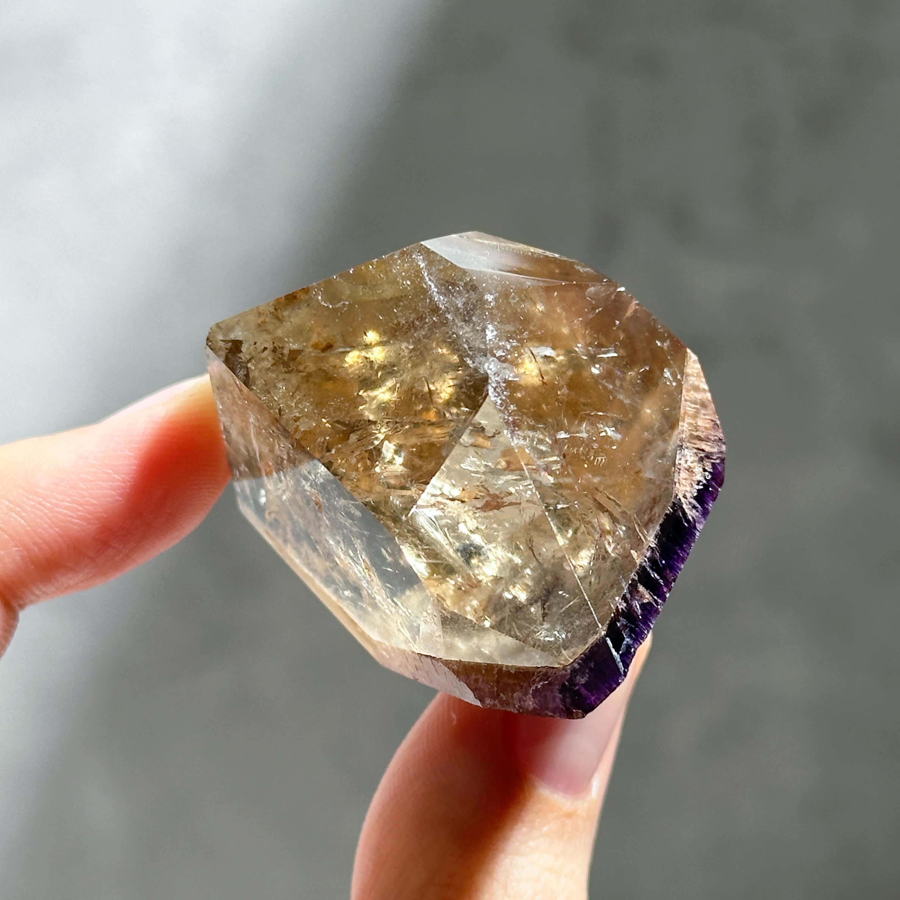 虹◎ゴイアス州クリスタリーナ産ドリームコートシトリン フリー