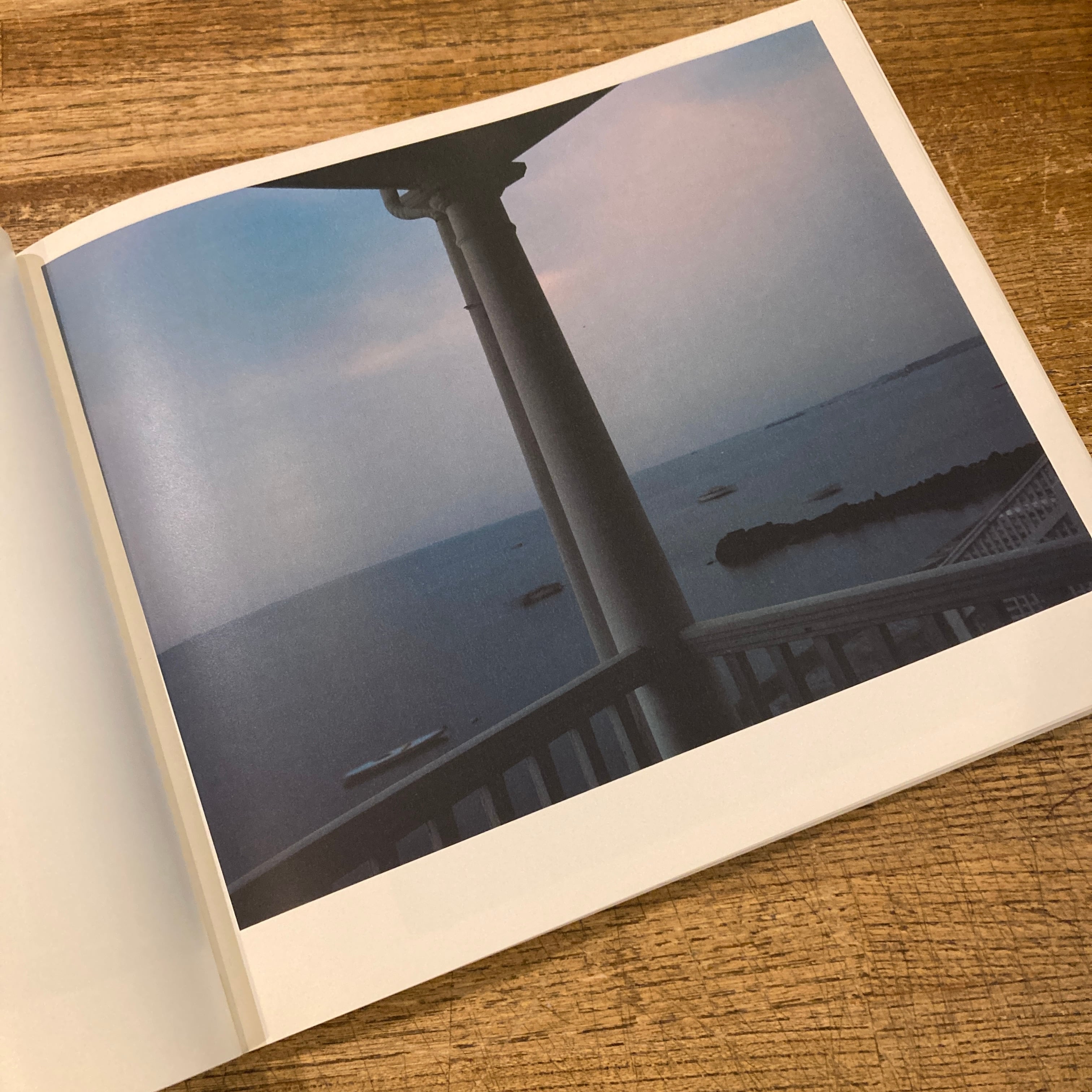 Cape Light: Color Photographs by Joel Meyerowitz（ジョエル