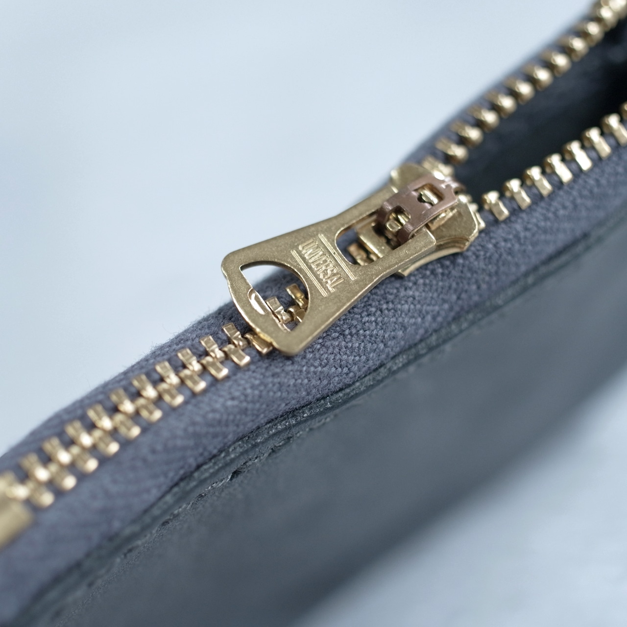 PL POUCH MINI 01 GRAY