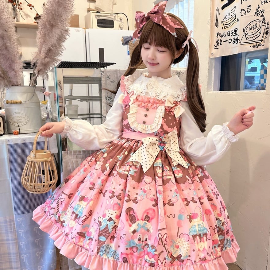 ゆめかわいい量産型 ｜うさぎとスイーツが踊る ピンクのジャンパー