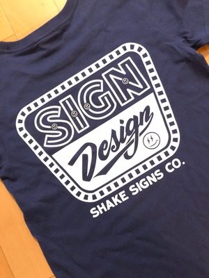 SHAKE SIGNS Tee