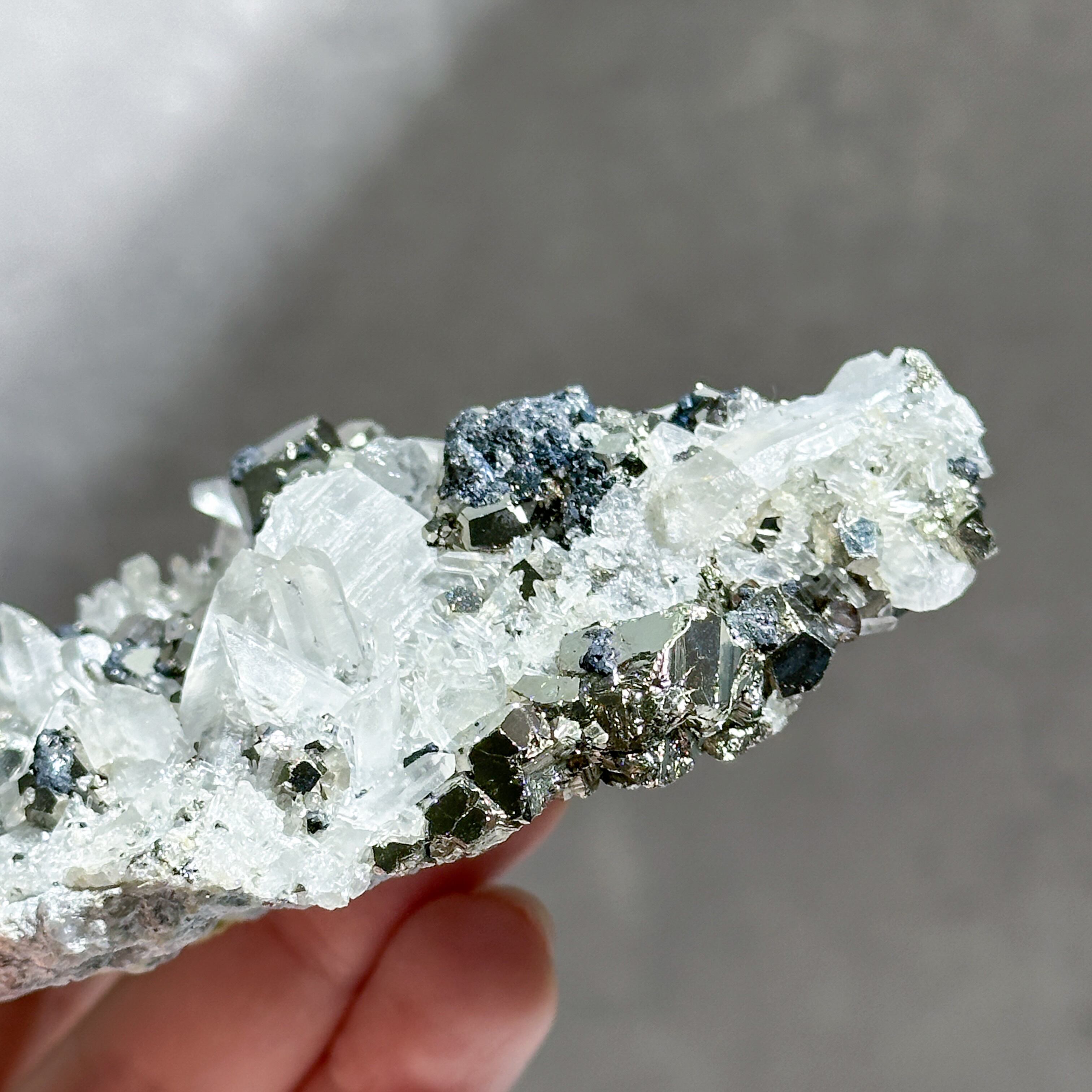 クリアクオーツwithパイライト 原石03◇Clear Quartz with Pyrite
