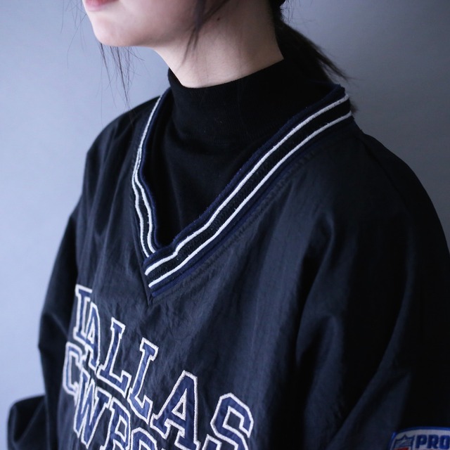 "NFL×Champion" over silhouette nylon pullover