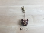 手彫りクマのキーホルダー