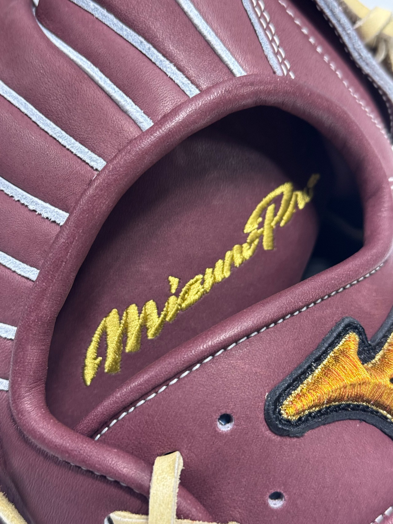 MIZUNO PROｰミズノプロ　数量限定硬式グラブ　Crafted Edition 右投げ用　森下翔太選手モデル　プラムブラウン×ブロンド　サイズ18N・画像8