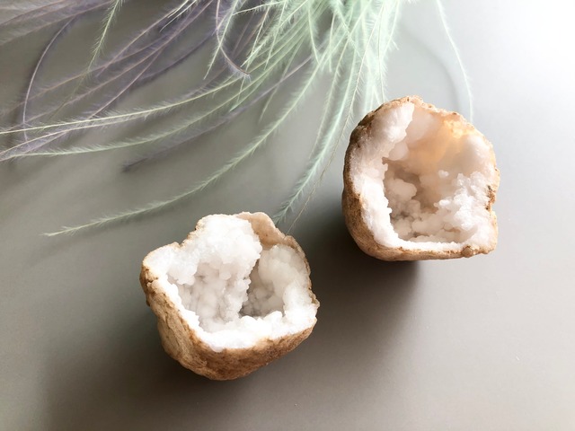 コロンとかわいい⭐︎ジオードボールペア　晶洞