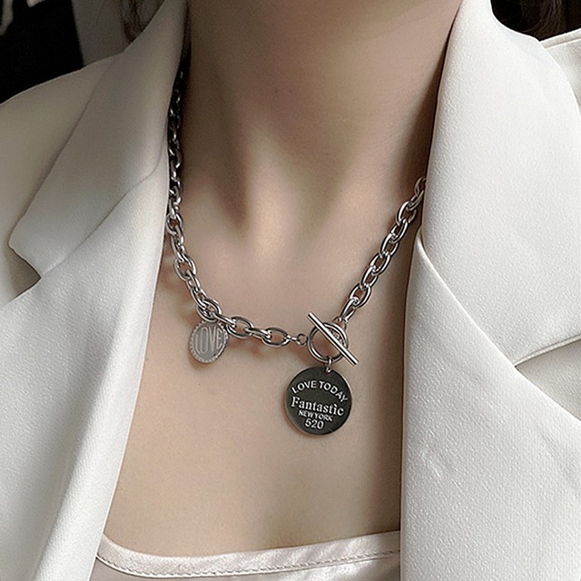 ペンダントネックレス 太め チョーカー韓国