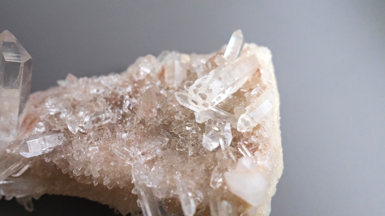 ヒマラヤクォーツ 「幸せの１ピース」| himalaya Qaurts  ◇ 天然石・鉱物・パワーストーン・原石