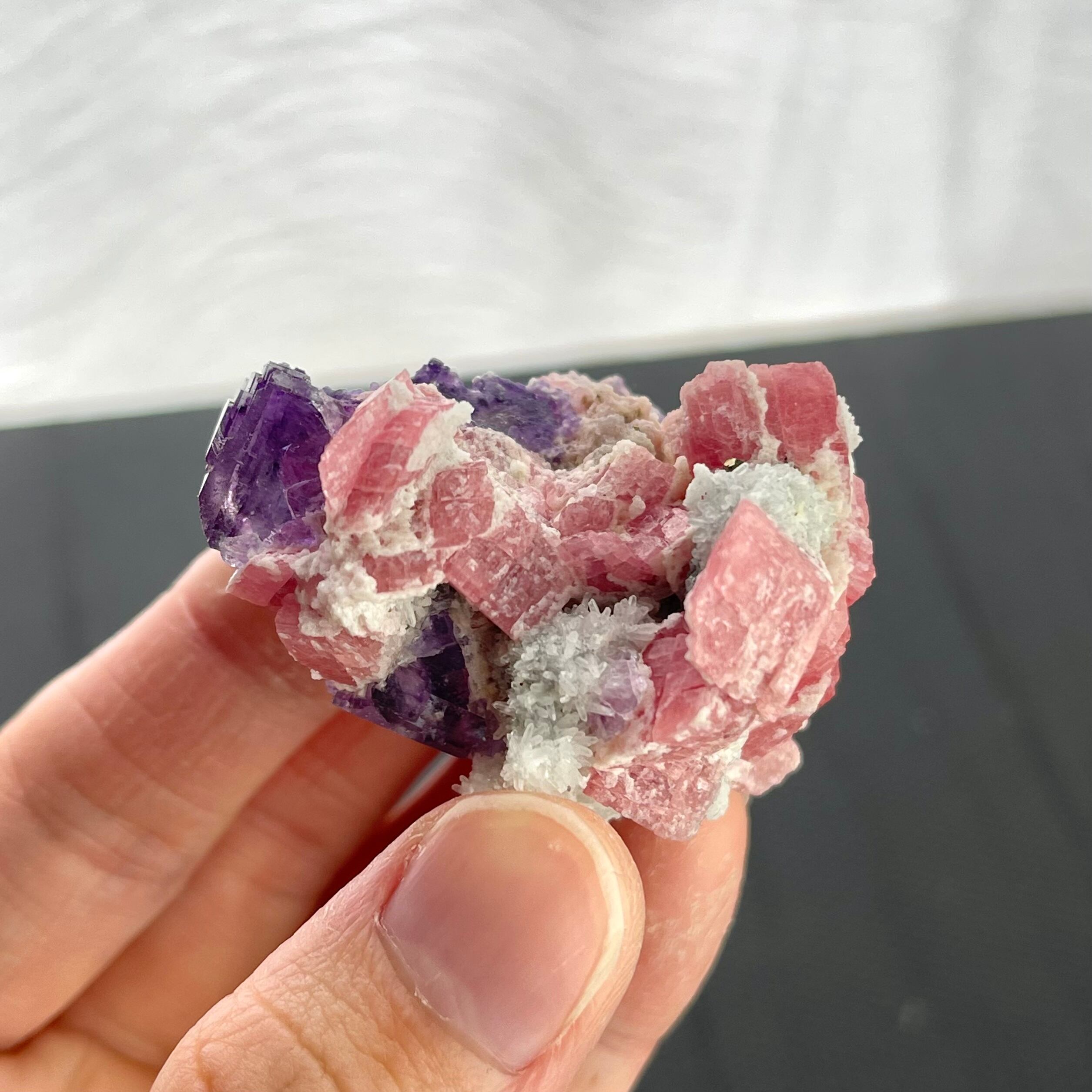 ロードクロサイト / フローライト / クォーツ【Rhodochrosite with