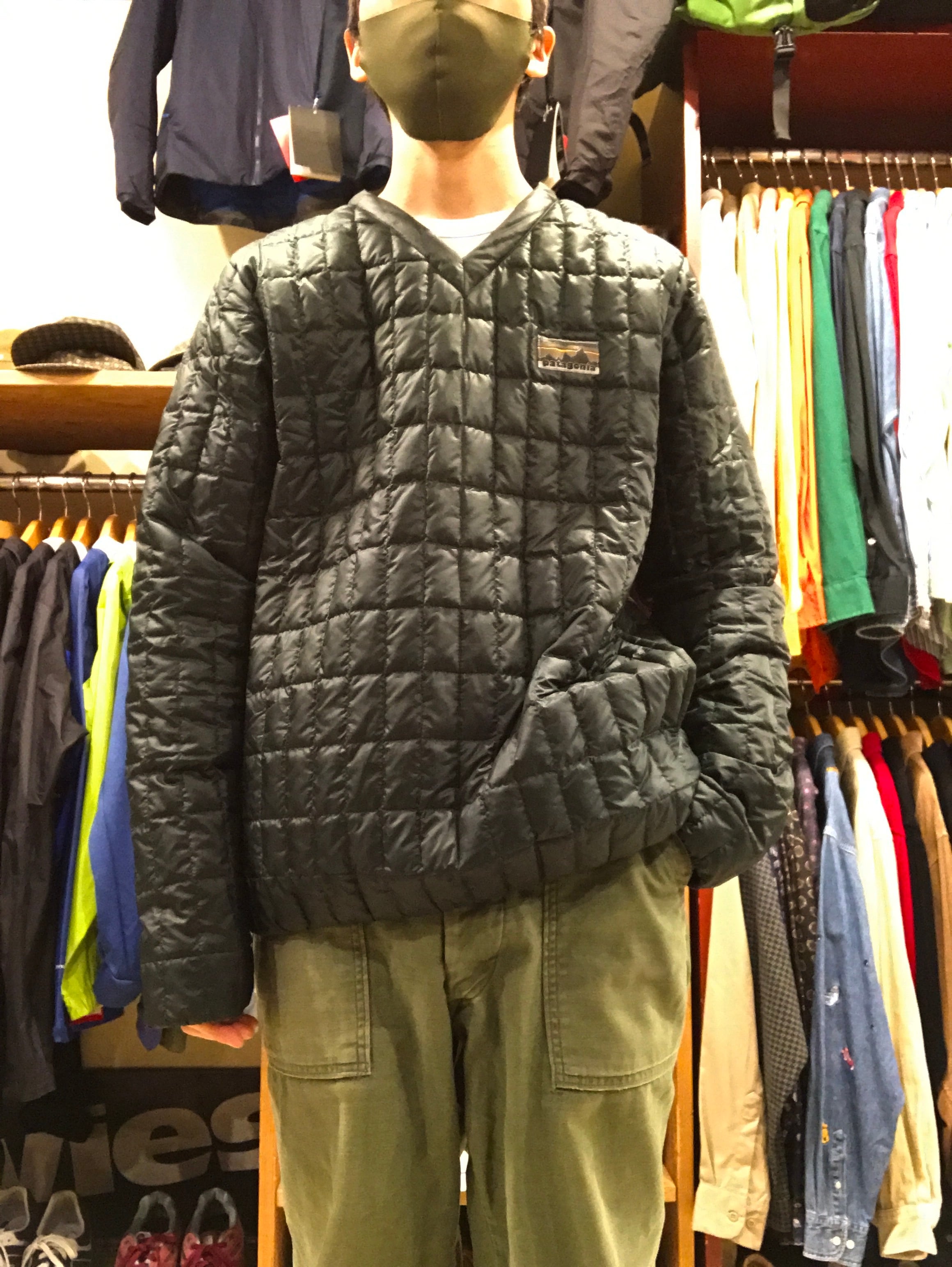 Patagonia Vネックプルオーバーダウン