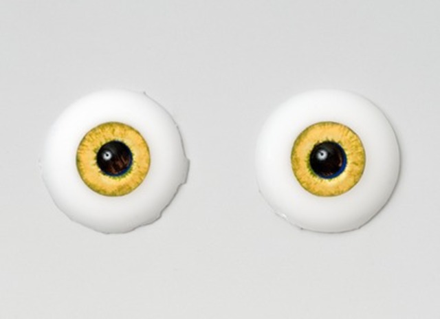 Silicone eye - 17mm Pale Amber