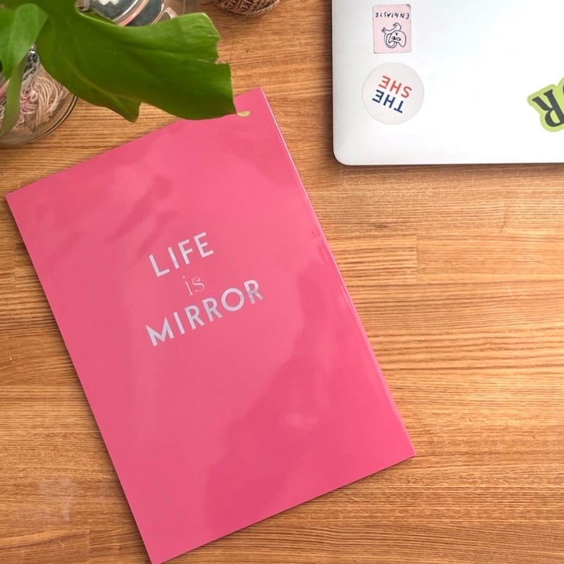 BEZOAR掲載 『LIFE is MIRROR』創刊号
