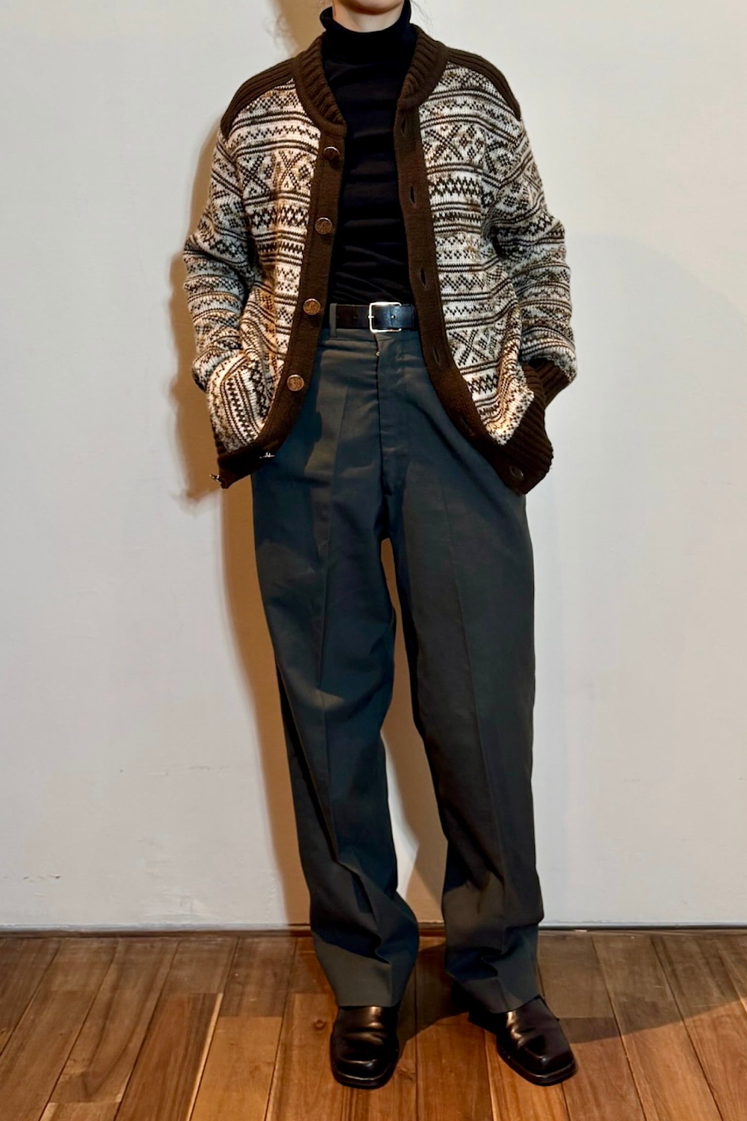 Accyl Walle コインボタンブラウンニットカーディガン