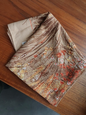 <vintage>beige pampas scarf