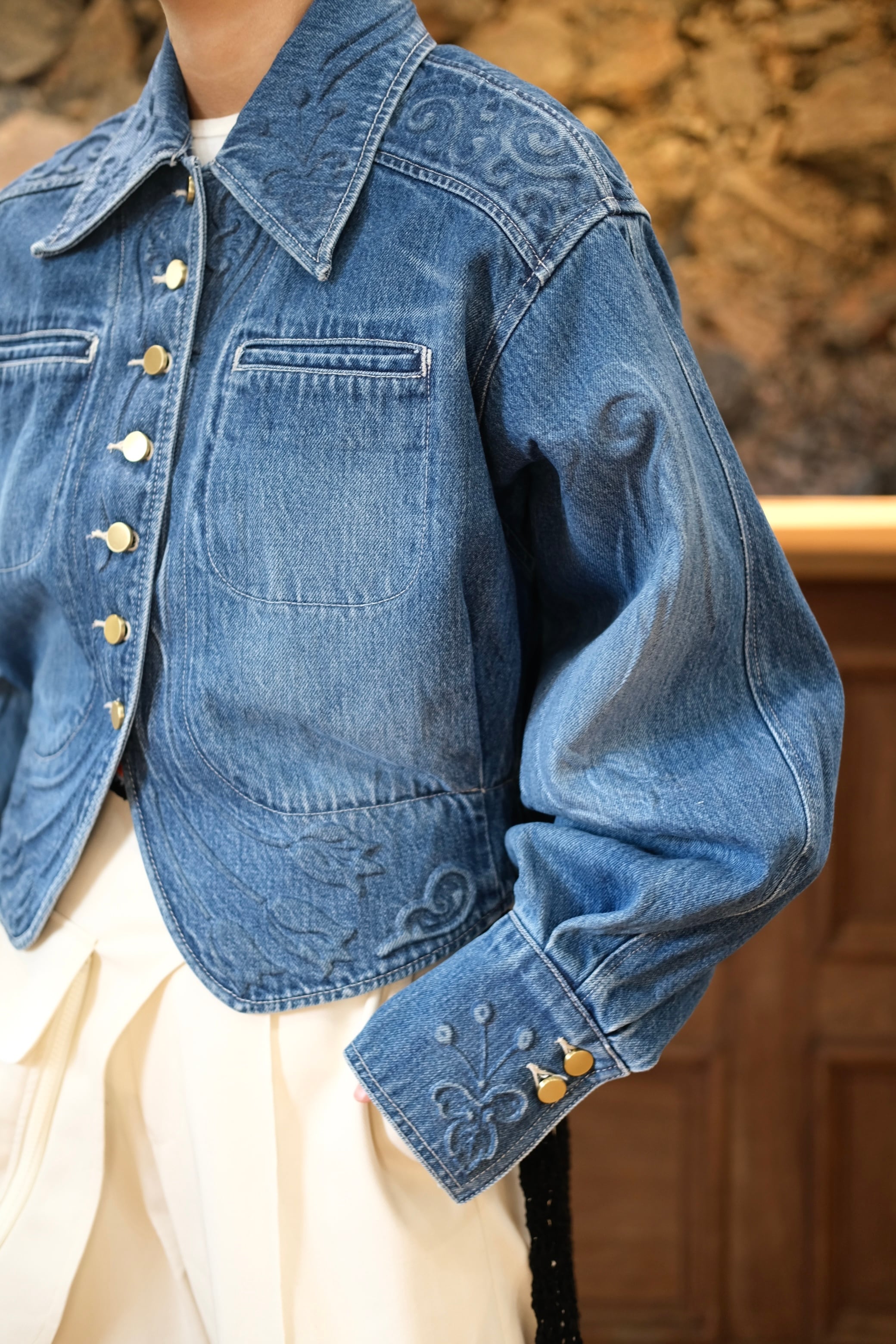 ジャケット・アウター mame Floral Embossed Short Denim Jacket Mame Kurogouchi】Floral Embossed Short Denim Jacket | loop