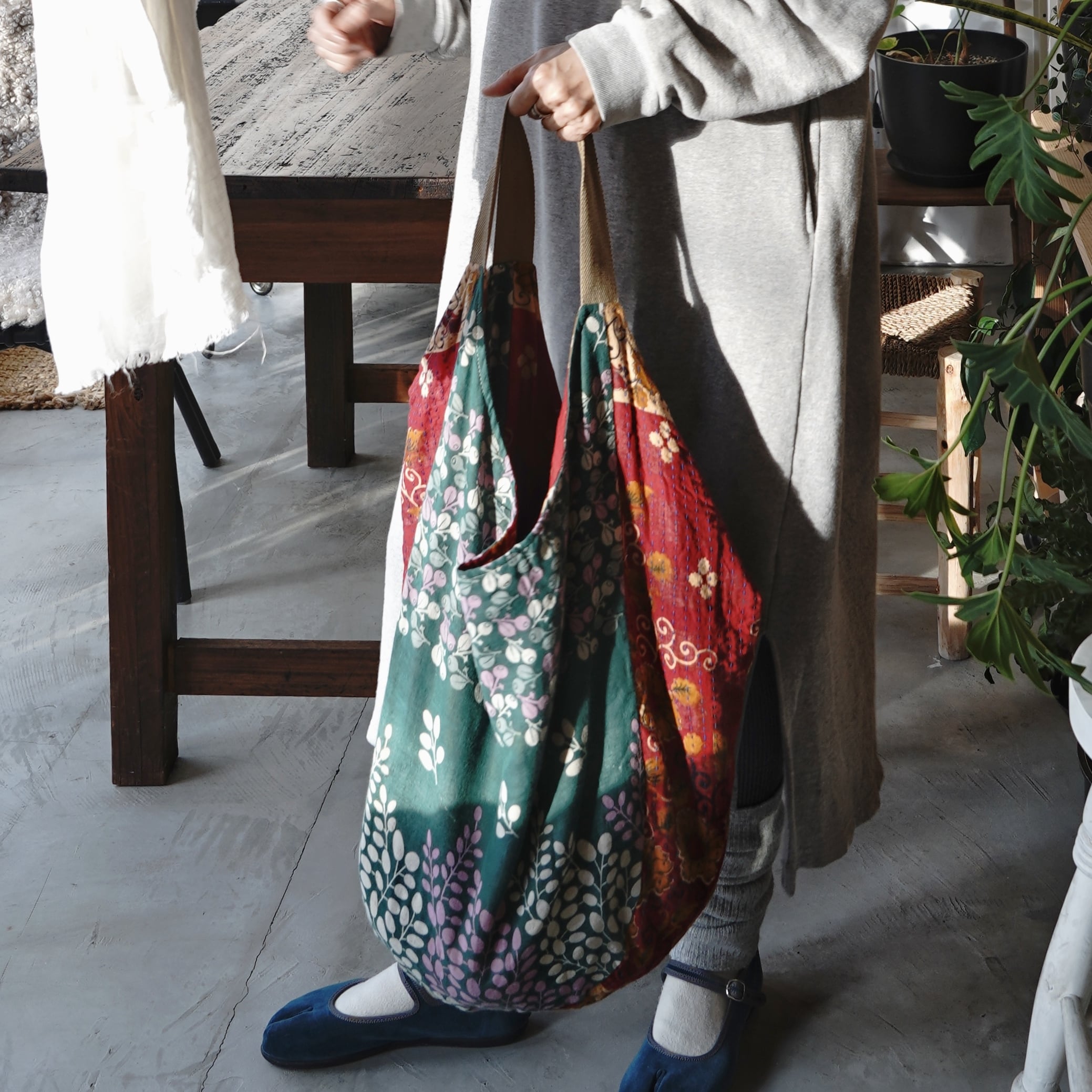 リサイクルサリービッグショルダーバッグ/People Tree