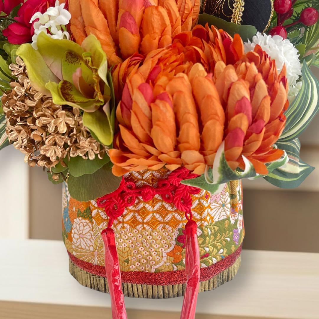 ⑰ 和モダン門松 M｜可憐な花々と竹が奏でる、モカアンドマルシェの