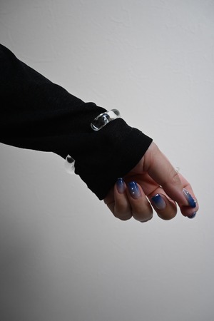 glass plane bangle