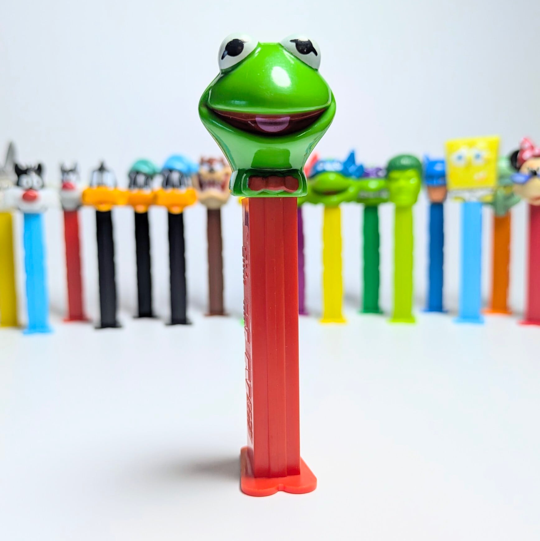 ☆ VINTAGE 90' ☆【 The Muppet Show ( マペット・ショー )  】『 カーミット 』PEZ / ペッツ CANDY&DISPENSER / ヨーロッパPEZ（ハンガリー） 〚アメリカン雑貨 アメトイ〛