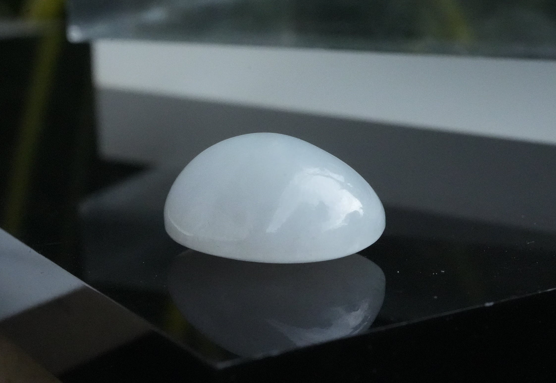 ホワイトジェイド☆ミャンマー翡翠（白翡翠） s1106 | Funky garuda