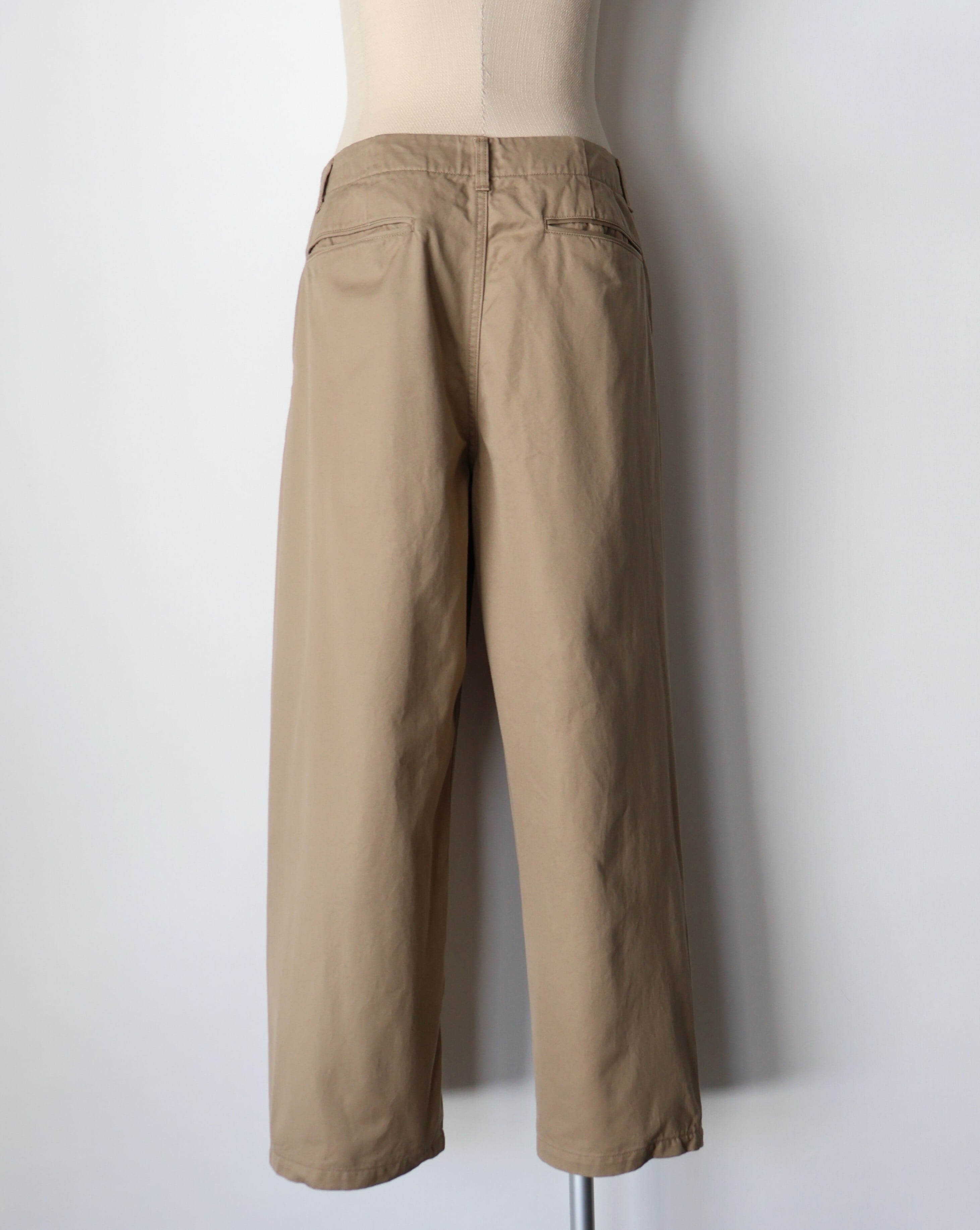 STILL BY HAND “ Selvedge 1 Pleat Pants ( Beige )” | H.inch