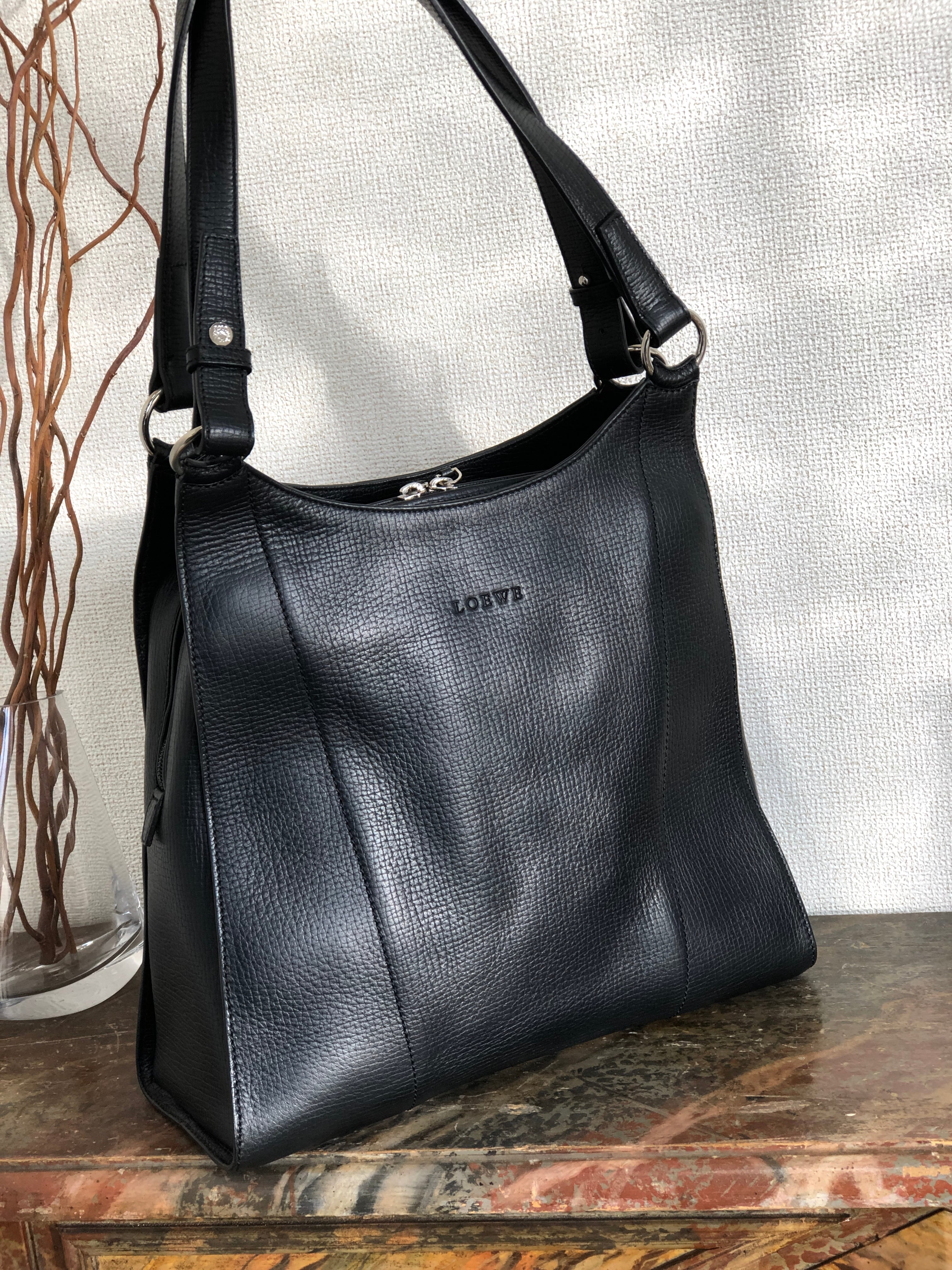 LOEWE ロエベ　ロゴ型押し　エンボスレザー　トートバッグ　ブラック　vintage　ヴィンテージ　62fd56 | VintageShop  solo powered by BASE