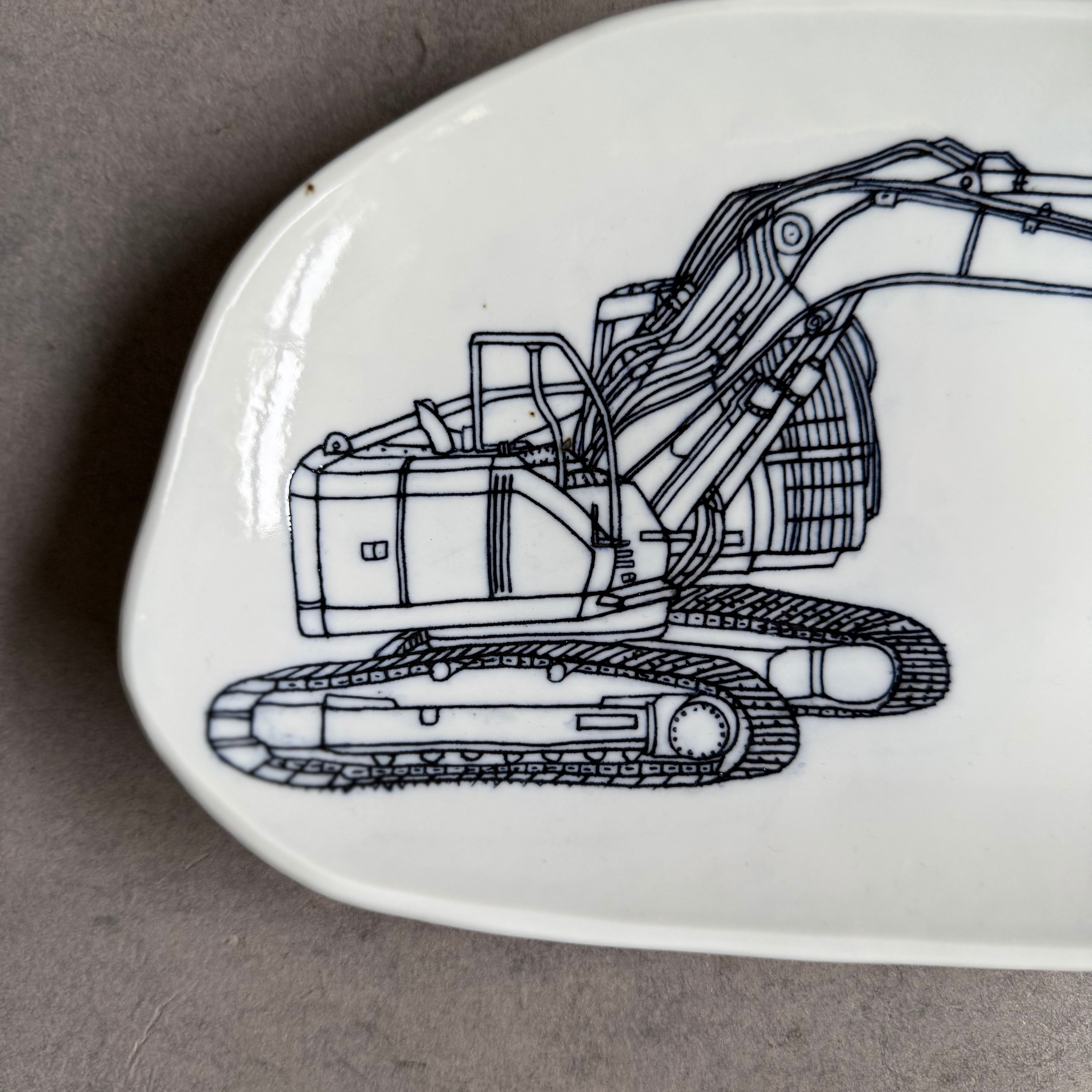 熊本充子 皿 ショベルカー | gallery 一白
