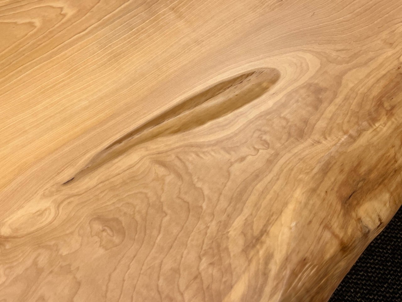 OUTLET】白栃（トチ）_1800×920-840-950×51_新宿店_テーブル天板/一枚