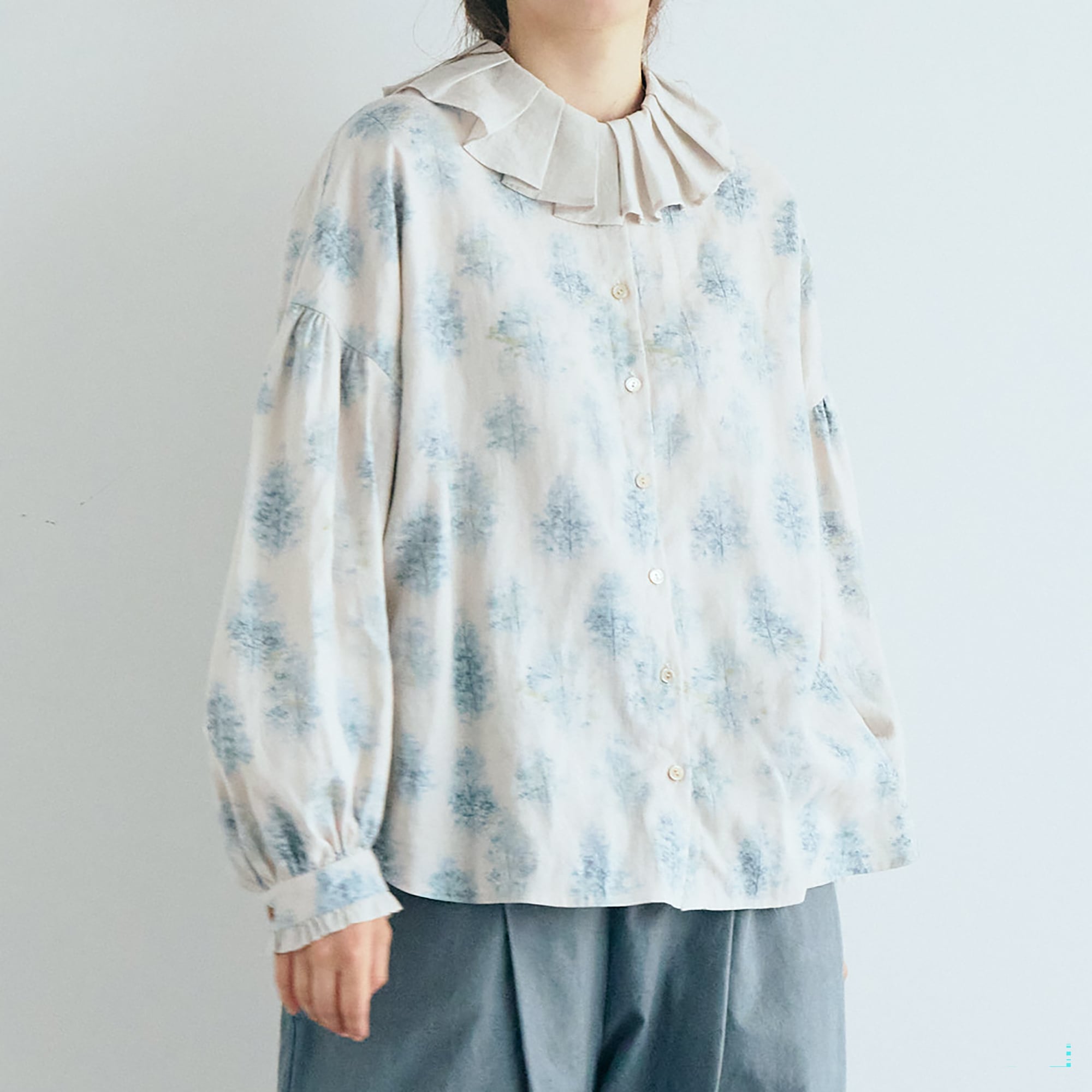 MAGALI Mistlitコットンリネン襟フリルブラウス/ブルーグリーン