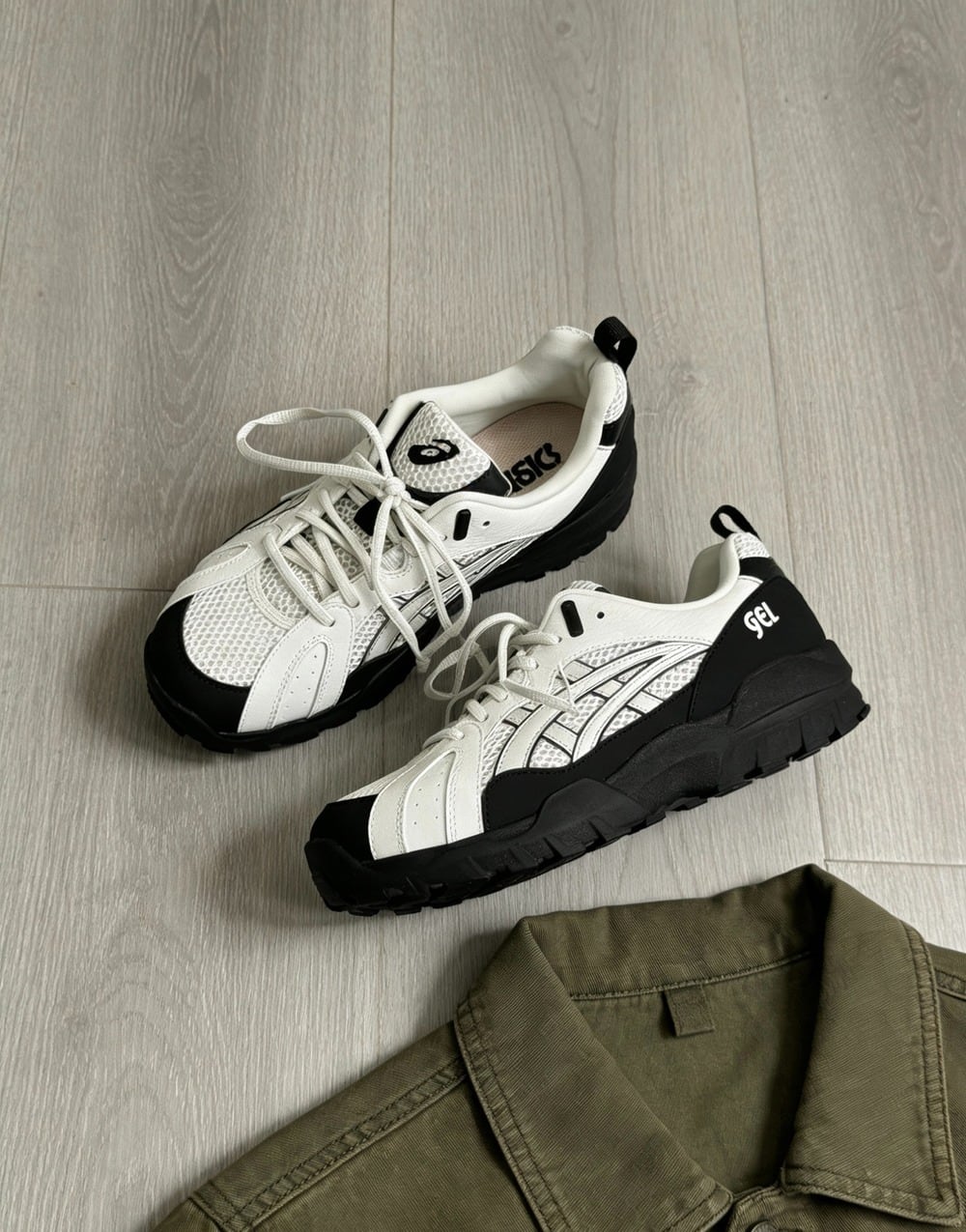 日本未入荷 ASICS アシックス GEL-TRUCK White Black ゲルトラック