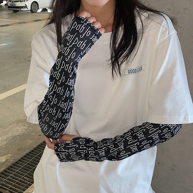 サマースリーブ薄手グローブ アーム 夏物 シルク ブラック・アイド・ピーズ74611067671