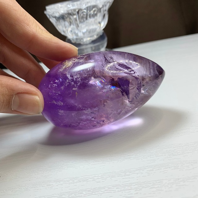 1.透明度高く色合い美麗アメジスト・たまご