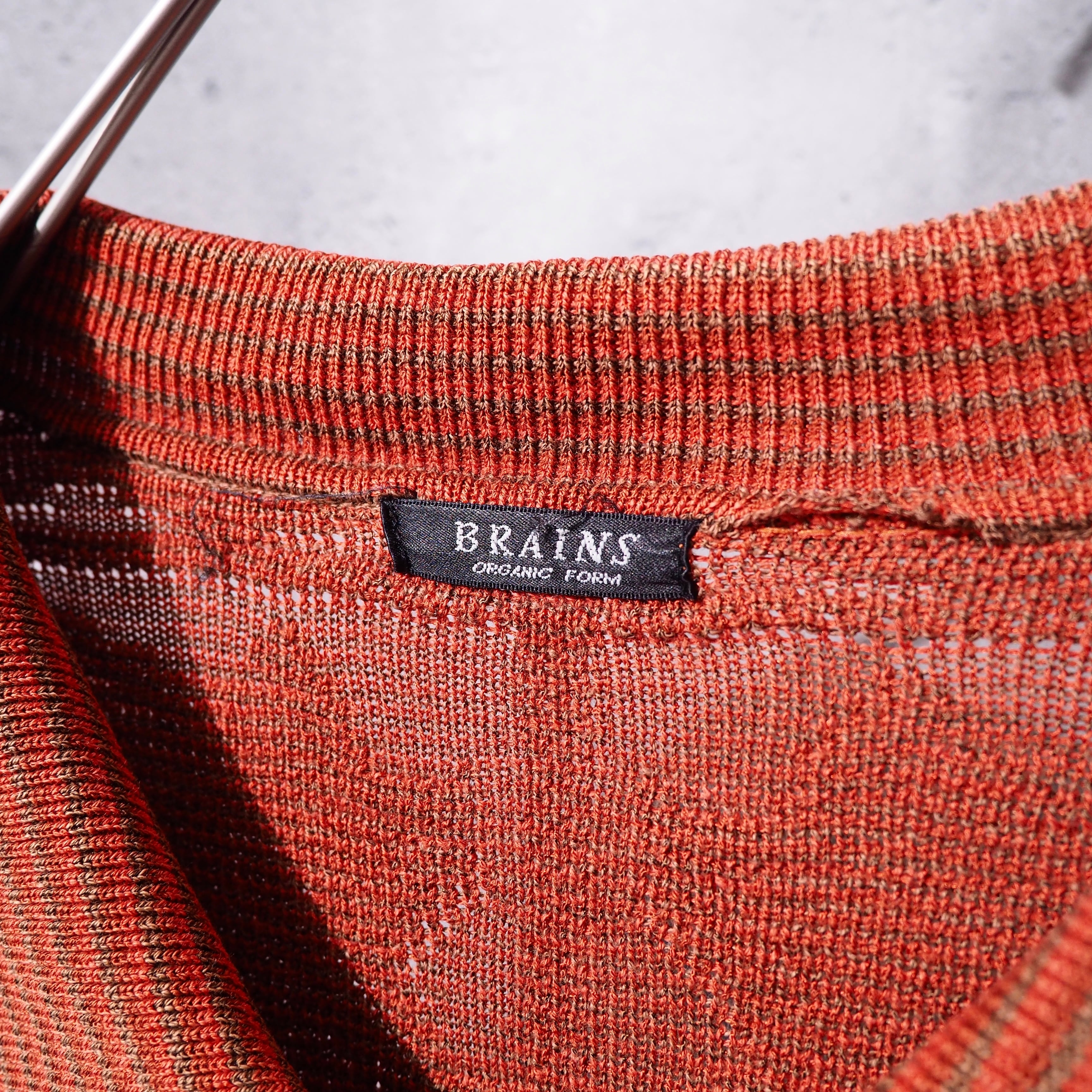 1980s Beautiful geometric patterns Embbossed vintage knit Polo