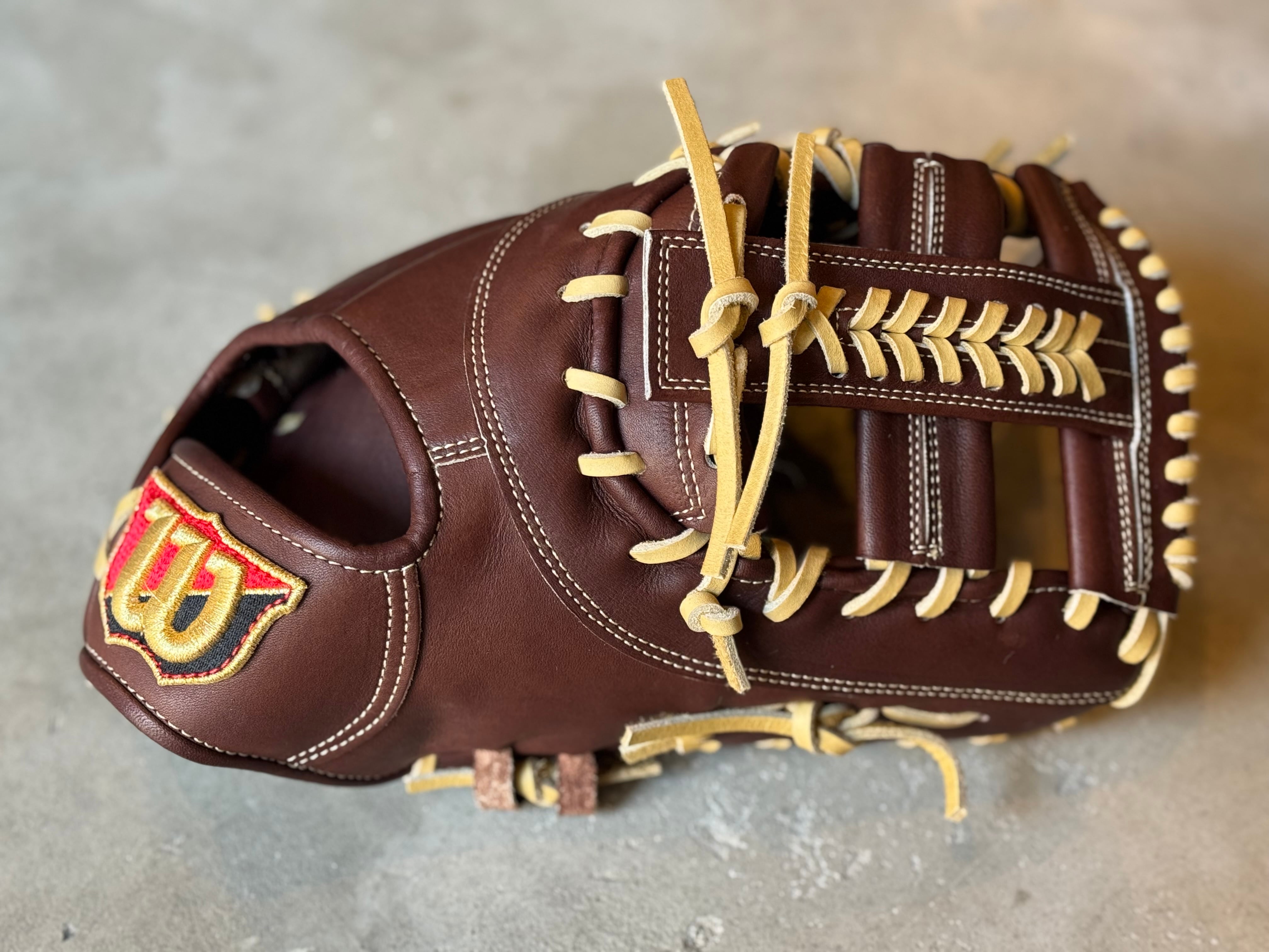 Wilson】硬式用ファーストミット ［Wilson中村氏直伝型付け］39型 D