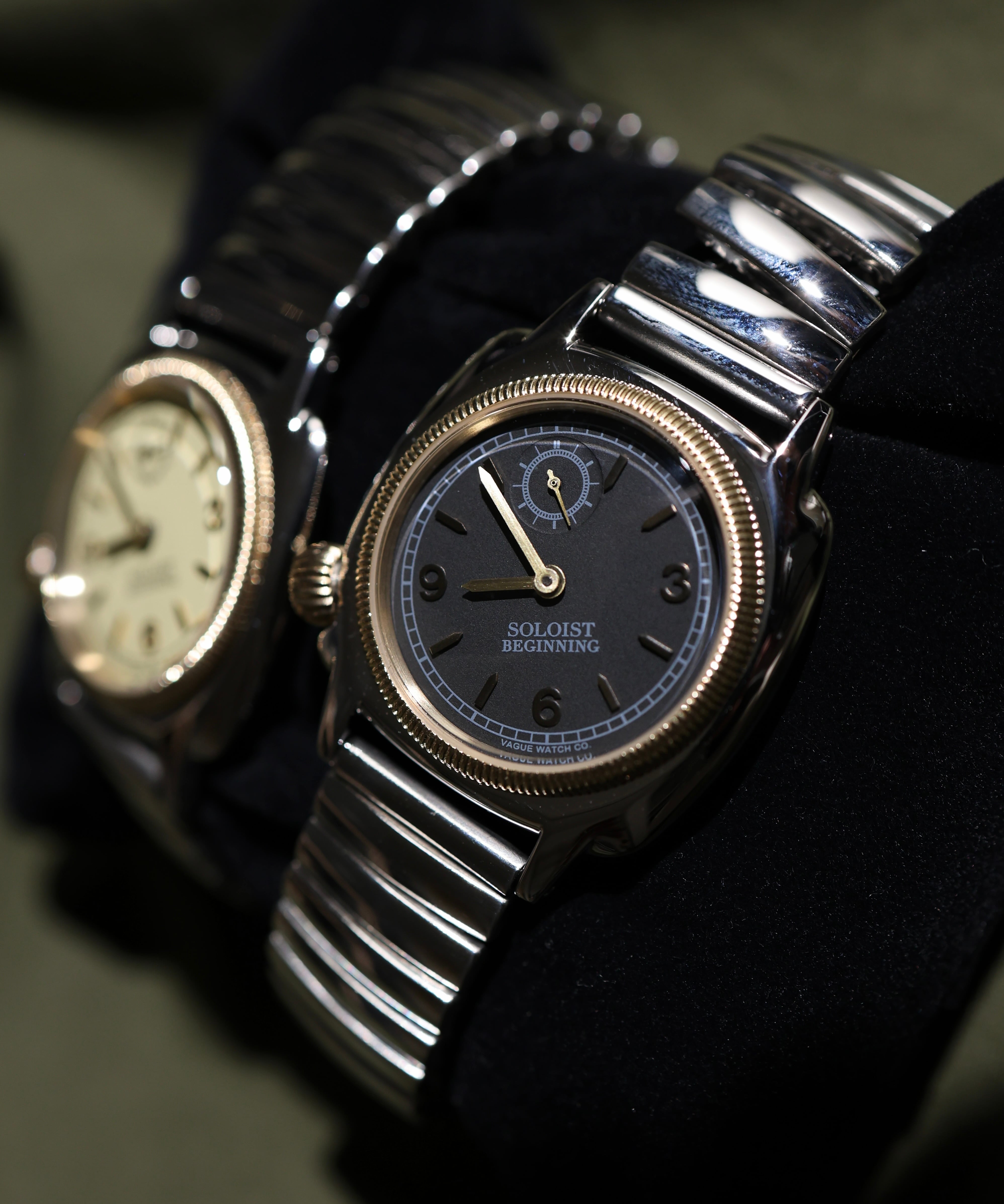 VAGUE WATCH CO. / TAKAHIROMIYASHITA The SoloIst. Coussin BEGINNING