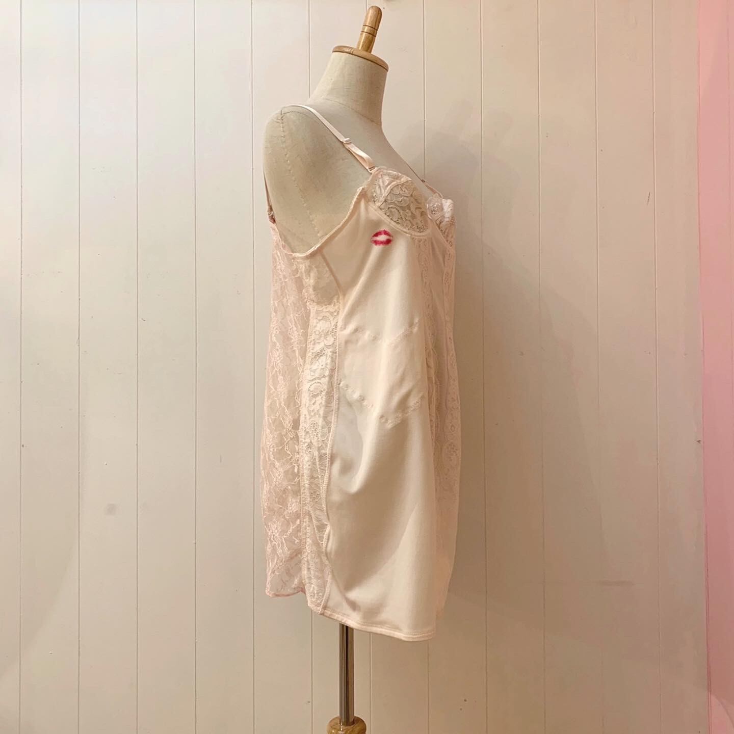 remake : palpable lacy heart camisole