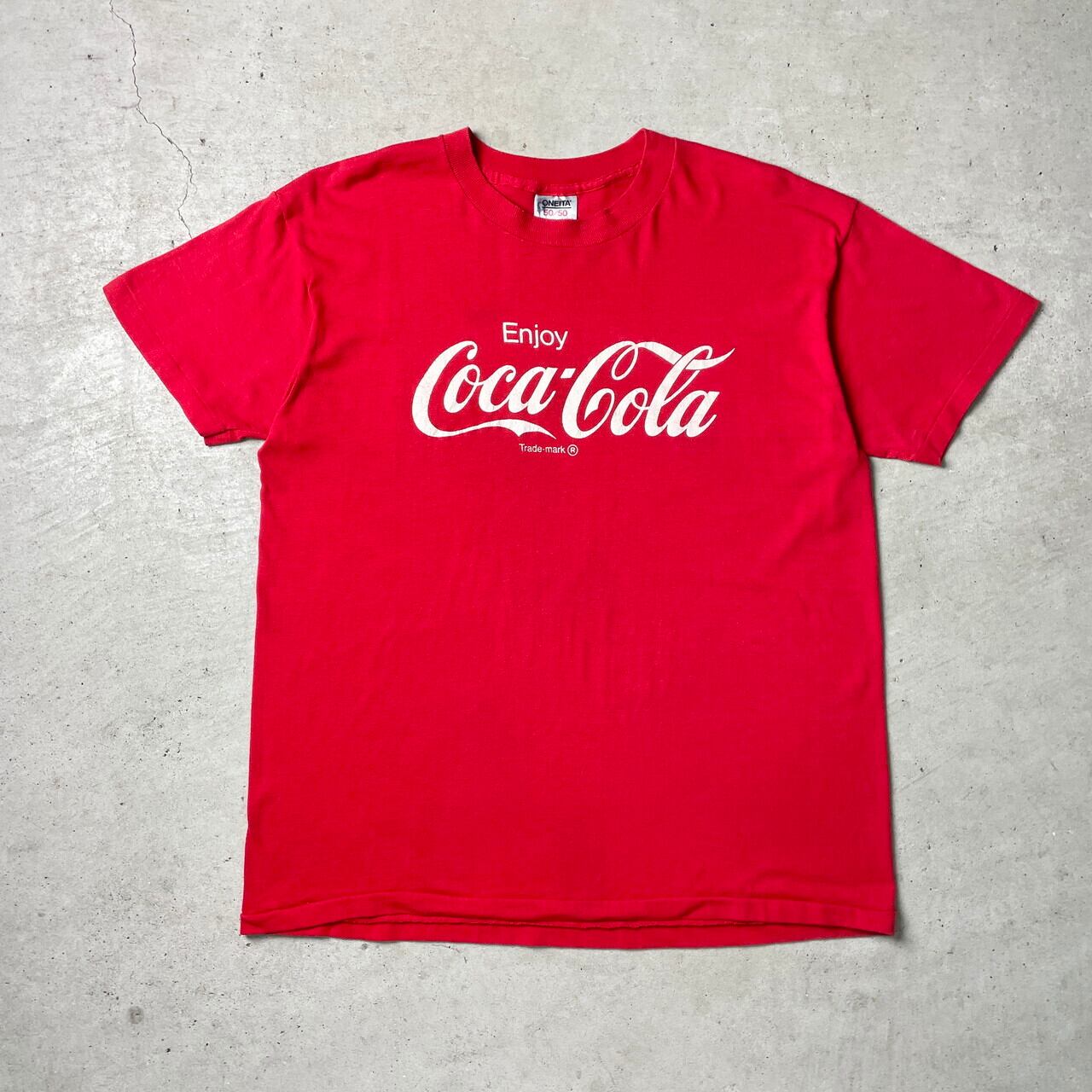 80〜90年代 USA製 Coca-Cola コカ・コーラ 企業ロゴ アドバタイジング プリント Tシャツ メンズXL 古着 80s 90s  ヴィンテージ ビンテージ シングルステッチ レッド 赤色【Tシャツ】【FSS2308-50a】【CS2312-AL1】 | cave ...