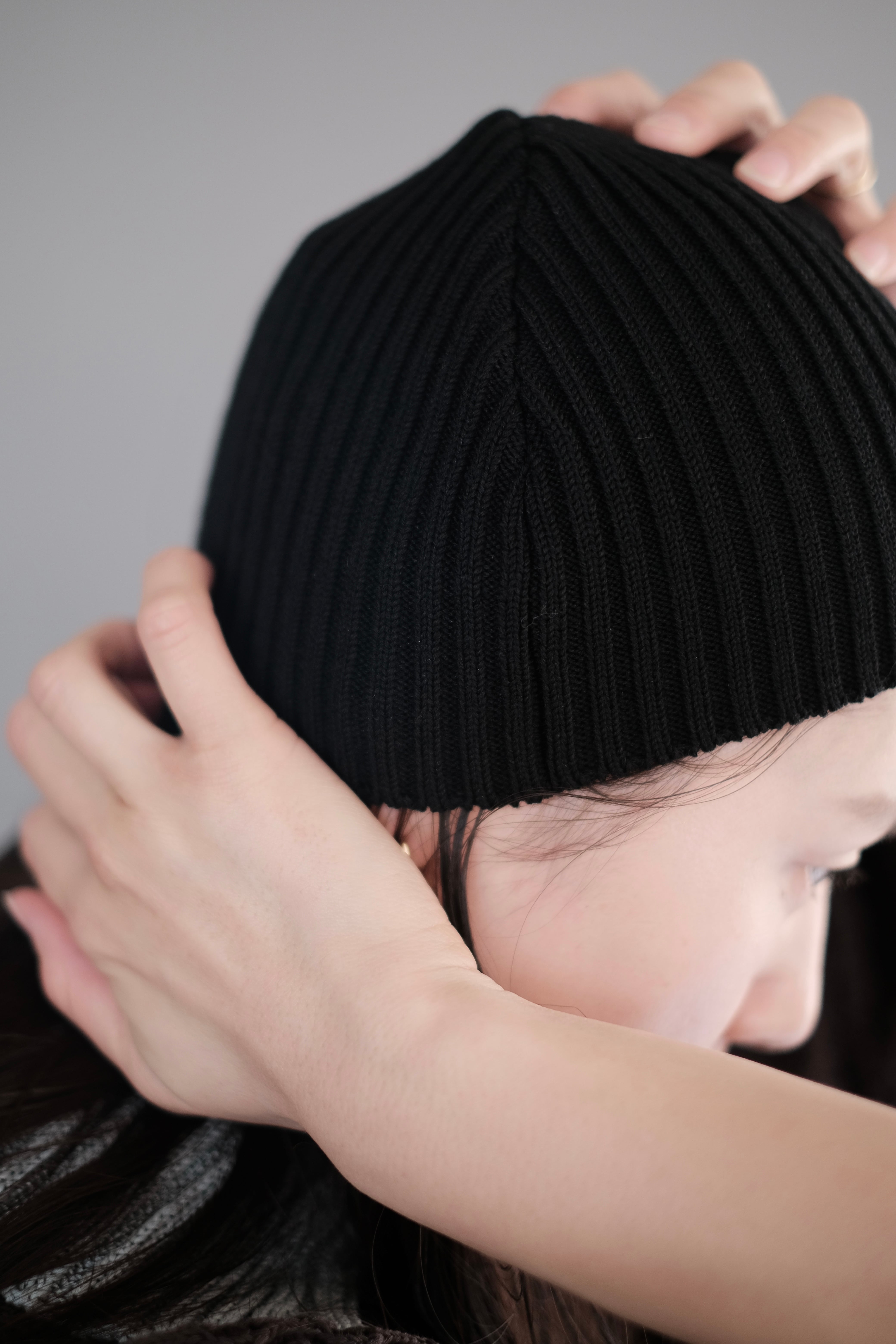 OUAT / -011- OFFICE BEANIE BLACK | LIVING