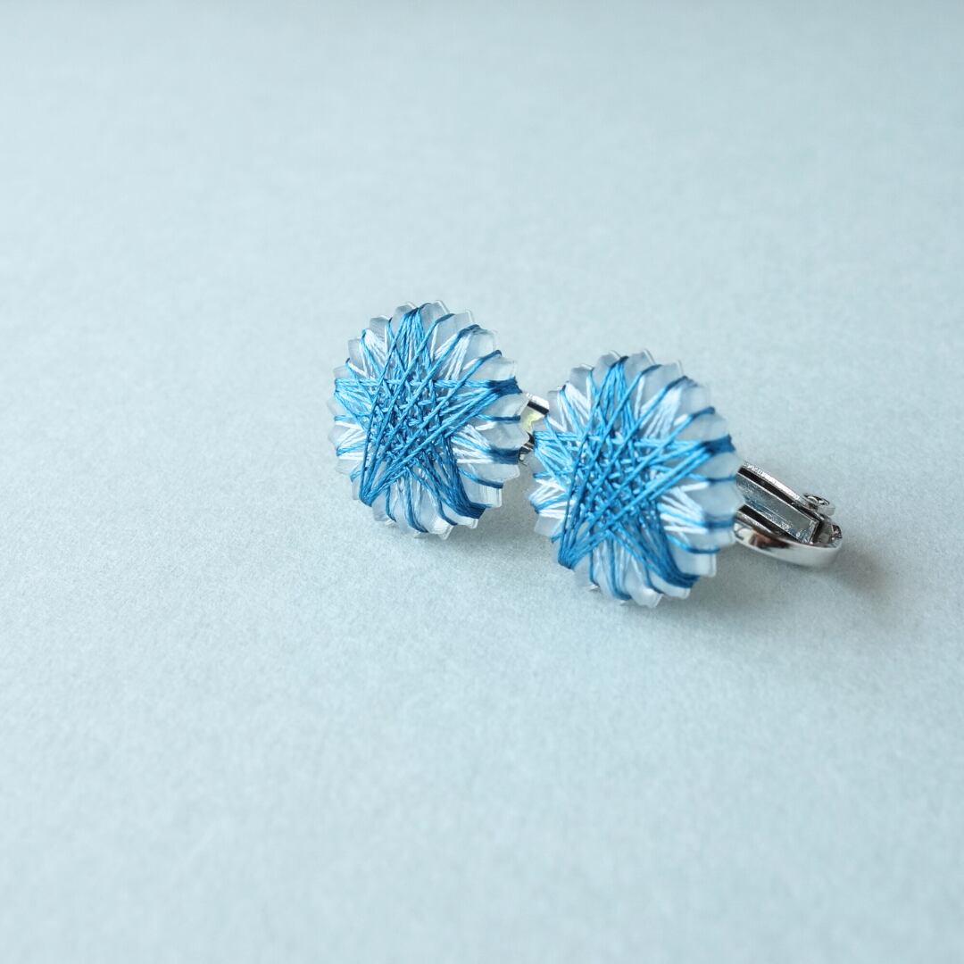 108 月と星のキラキラ✨ハンドメイドアクセサリー ピアスorイヤリング