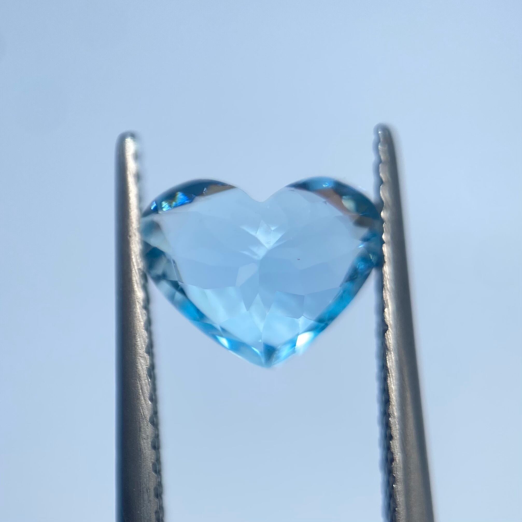 みずみずしいハートのアクアマリン