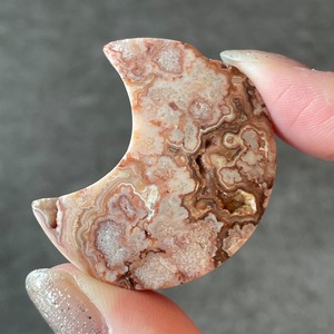 インドネシア産♦︎Pink Lace Agate ピンクレースアゲート|moon 月|天然石　パワーストーン　鉱物　gem stone