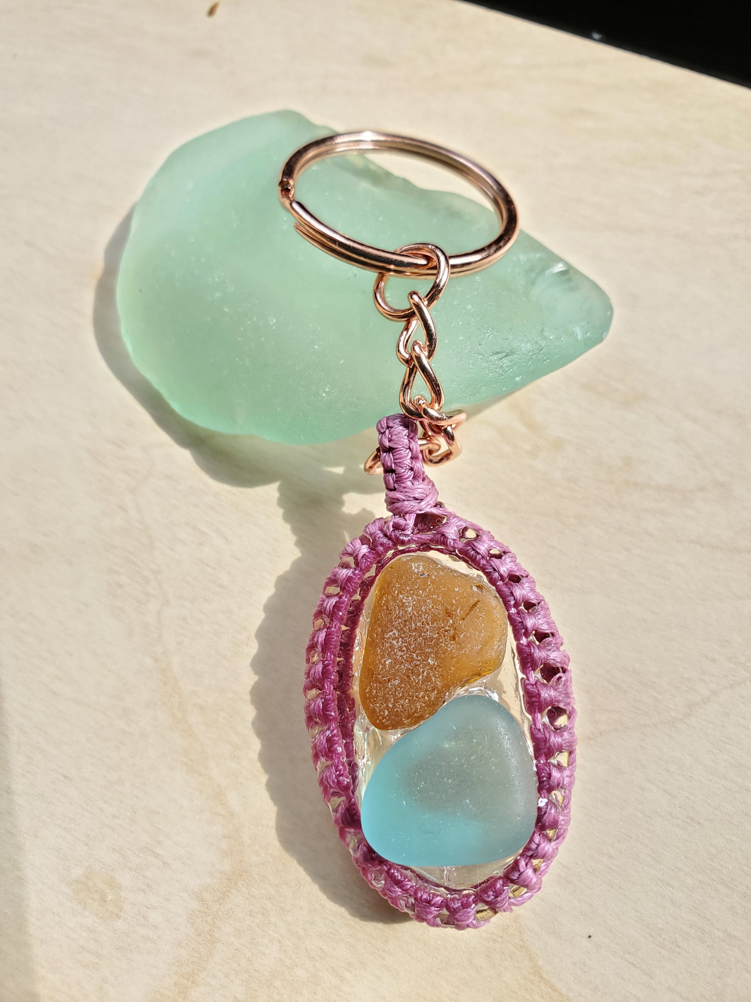 マクラメ キーホルダー ピンク マクラメスクエアノット編みキーホルダー（ピンク