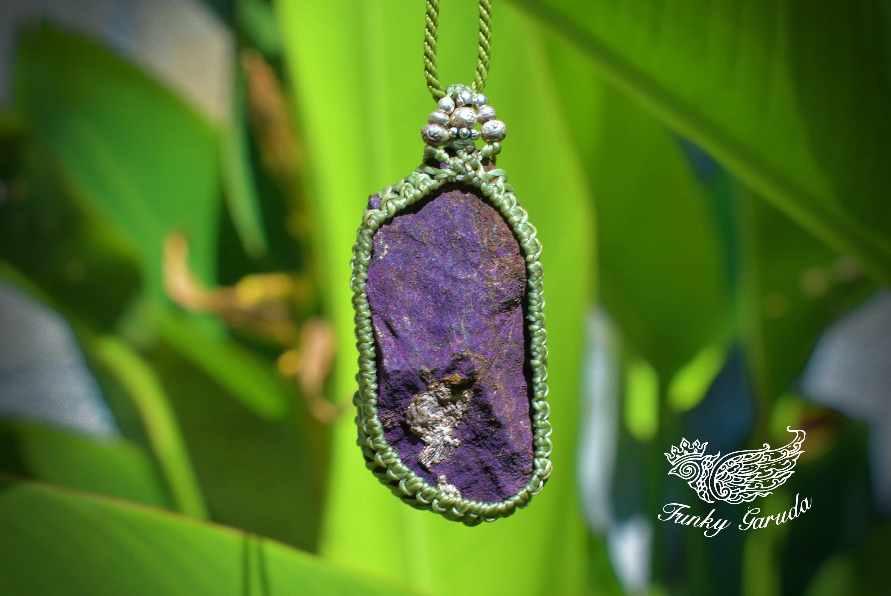 スギライト原石 シンプルマクラメペンダントsugi002